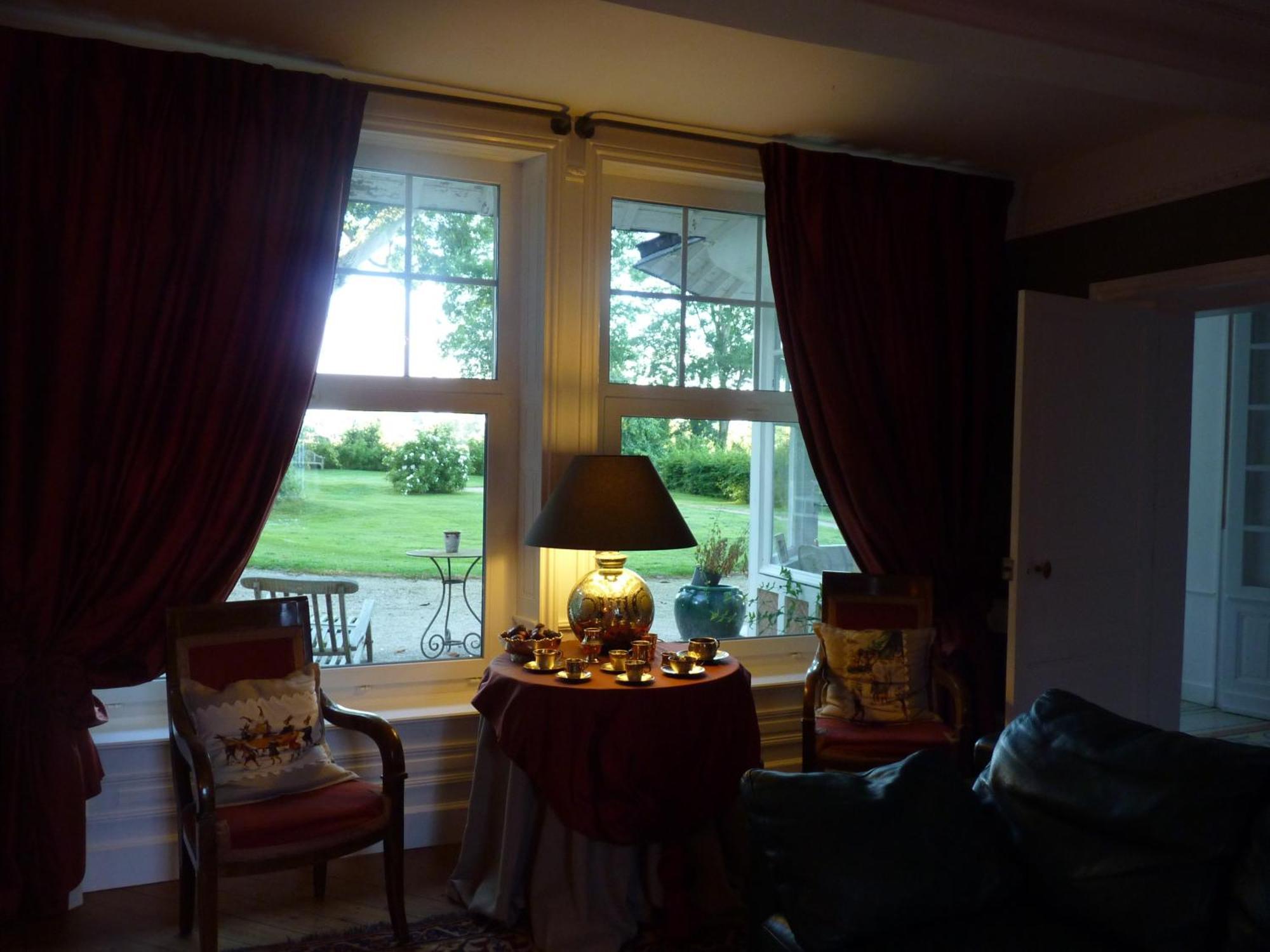 Chambres D'Hotes Le Petit Sully Sully  Exteriör bild