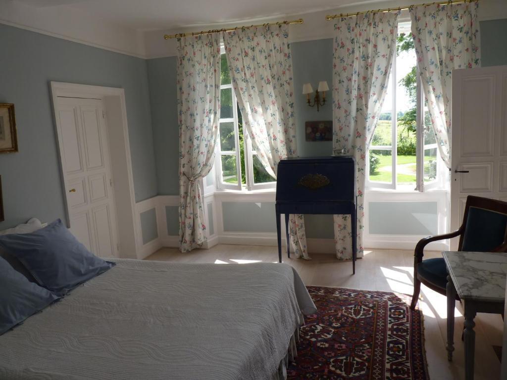 Chambres D'Hotes Le Petit Sully Sully  Rum bild